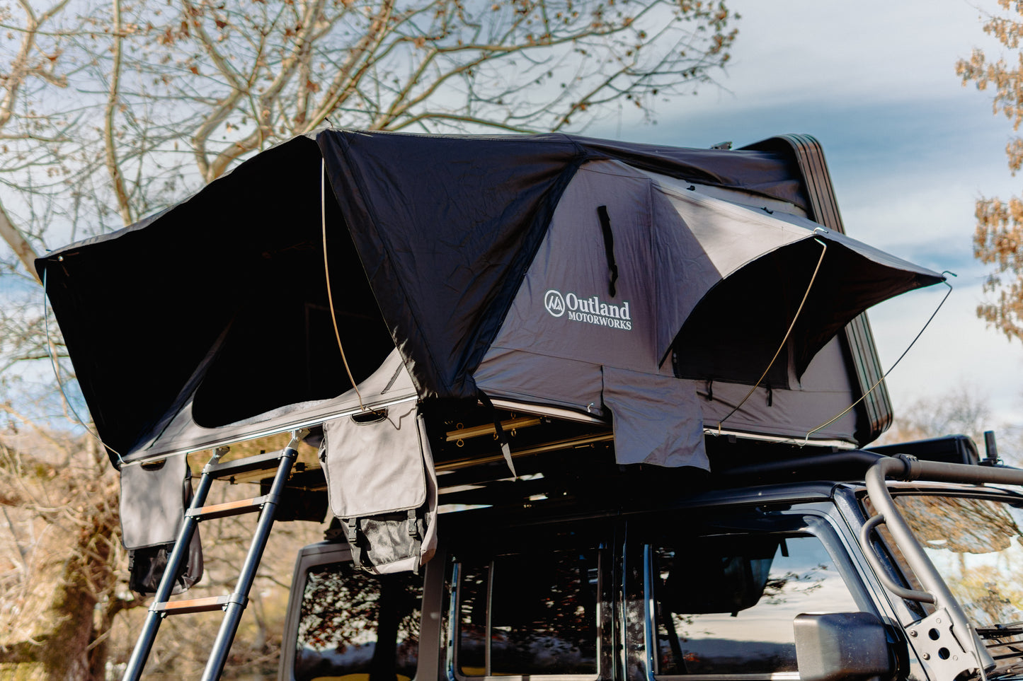 Bonny Rooftop Tent - Queen