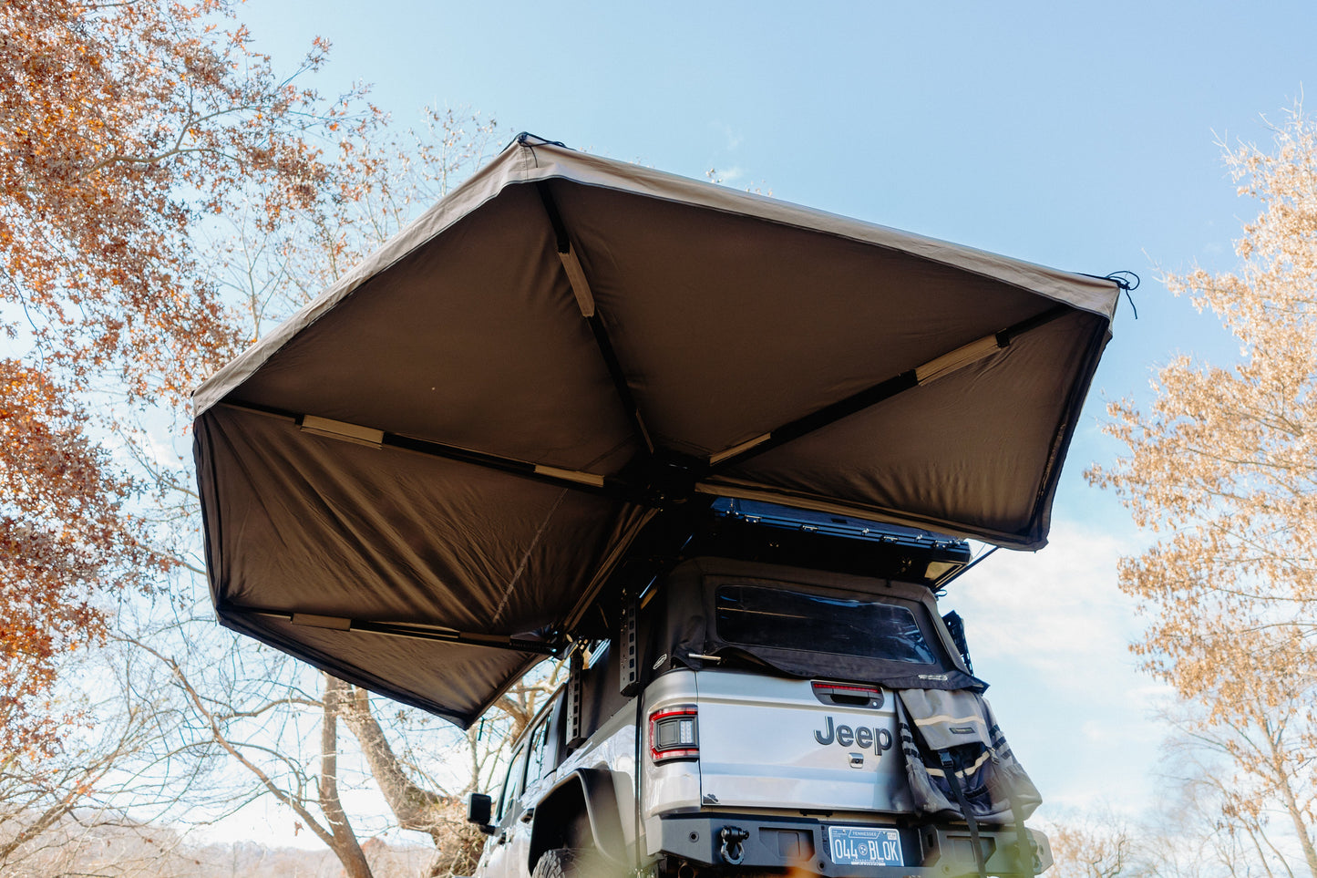 Wrap-Around Porch Big'Un 270 Awning  2024